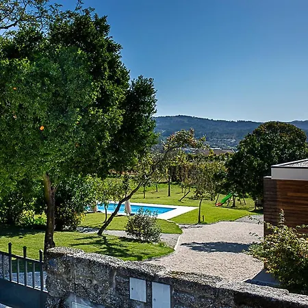 Regada House Country house *